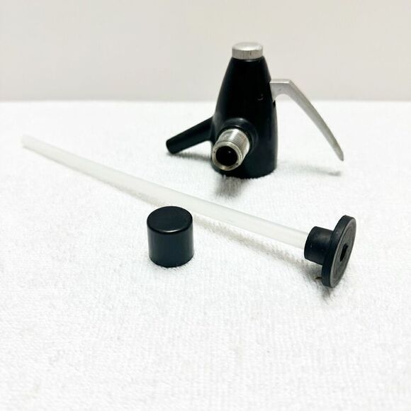 Vintage MCM Gold Seltzer Soda Siphon - Picture 7 of 10